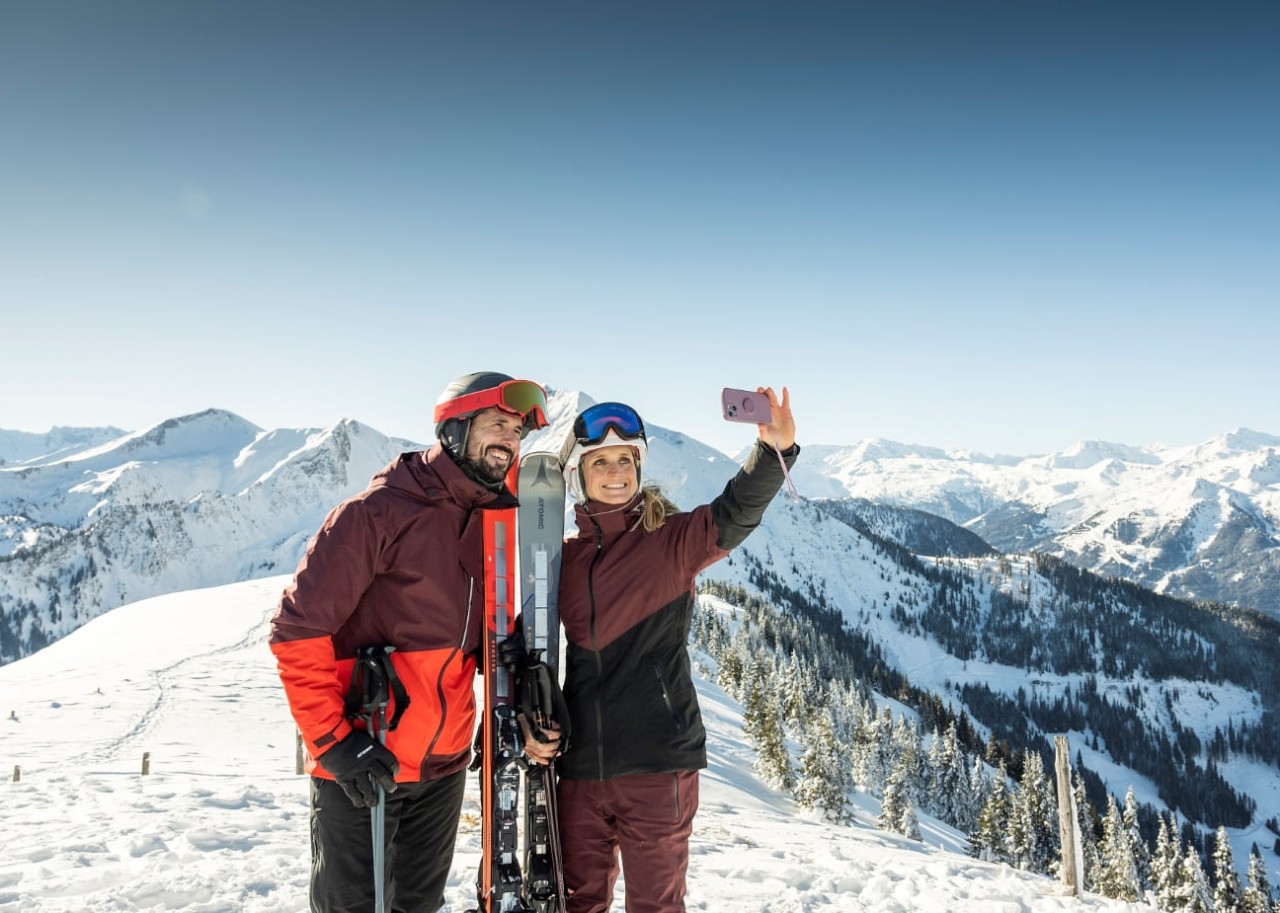 Selfie machen im Skigebiet Großarltal-Dorfgastein © TVB Großarltal/Lorenz Masser