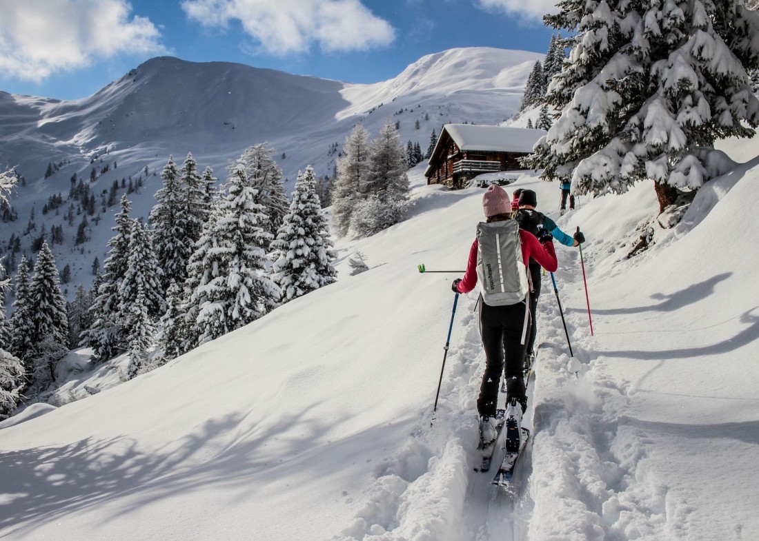 Gruppe von Skitourengeher am Weg zum Gipfel © TVB Großarltal/Berghasen